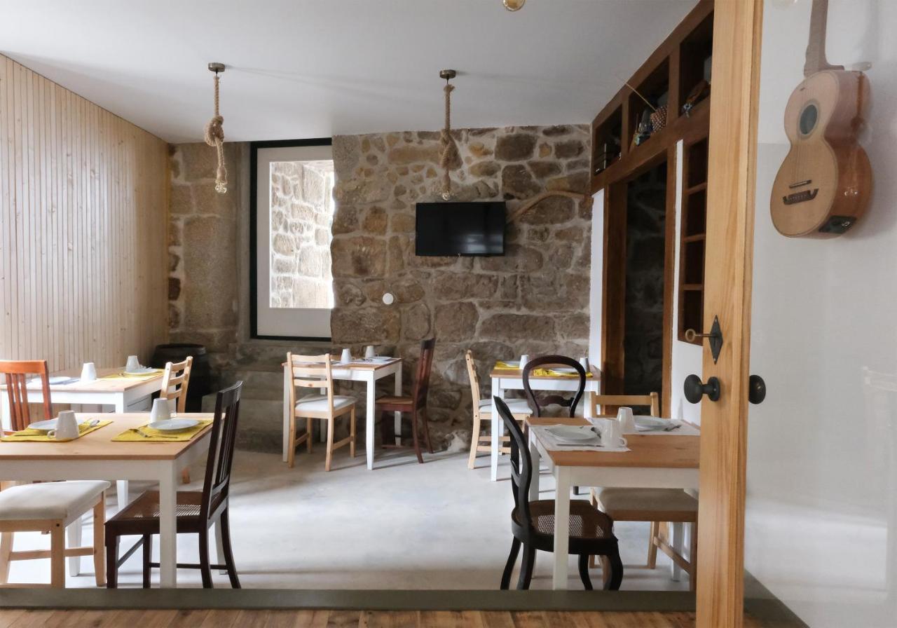 Casa Da Praca - Guest House Пиньел Экстерьер фото