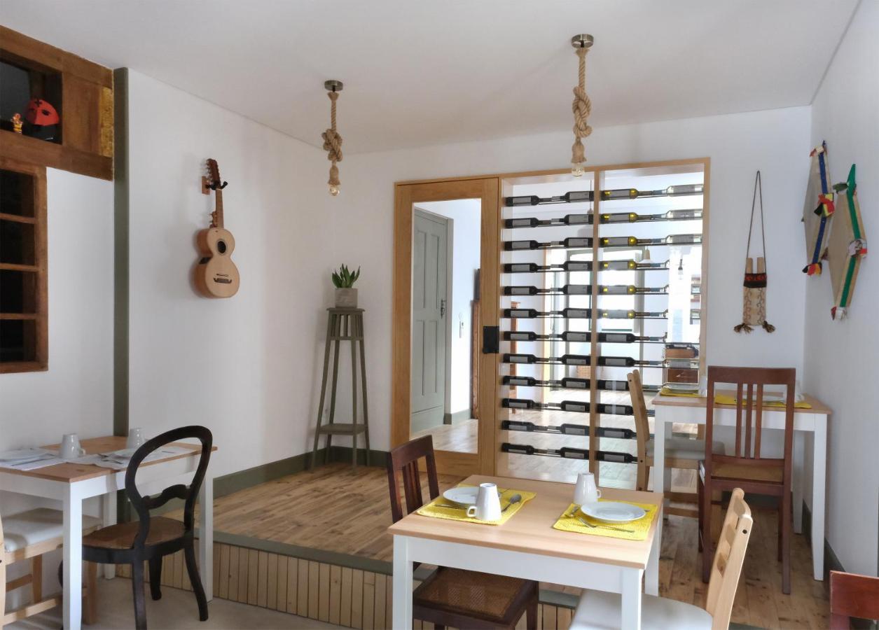 Casa Da Praca - Guest House Пиньел Экстерьер фото